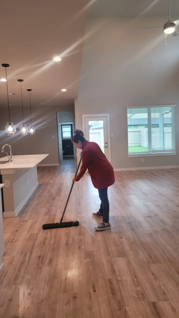 Thanksgiving Cleaning Checklist: A 2 Week Plan for Hosts